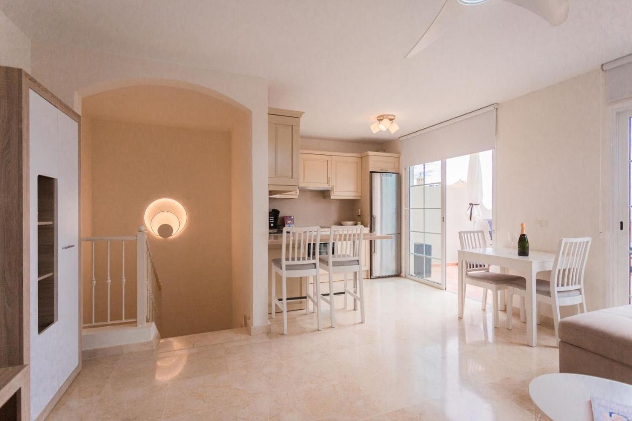 Luxury Duplex Apartment With Beautiful Sea Views Palm-mar Eksteriør billede